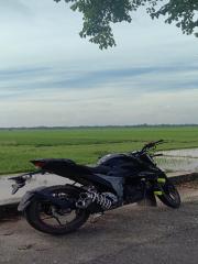 Suzuki Gixxer Dual Disc Dual Tone